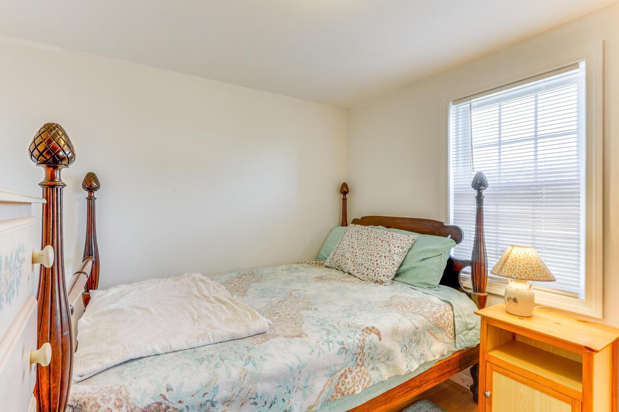 Charming Old Lyme Cottage, Steps To Private Beach! Exterior photo