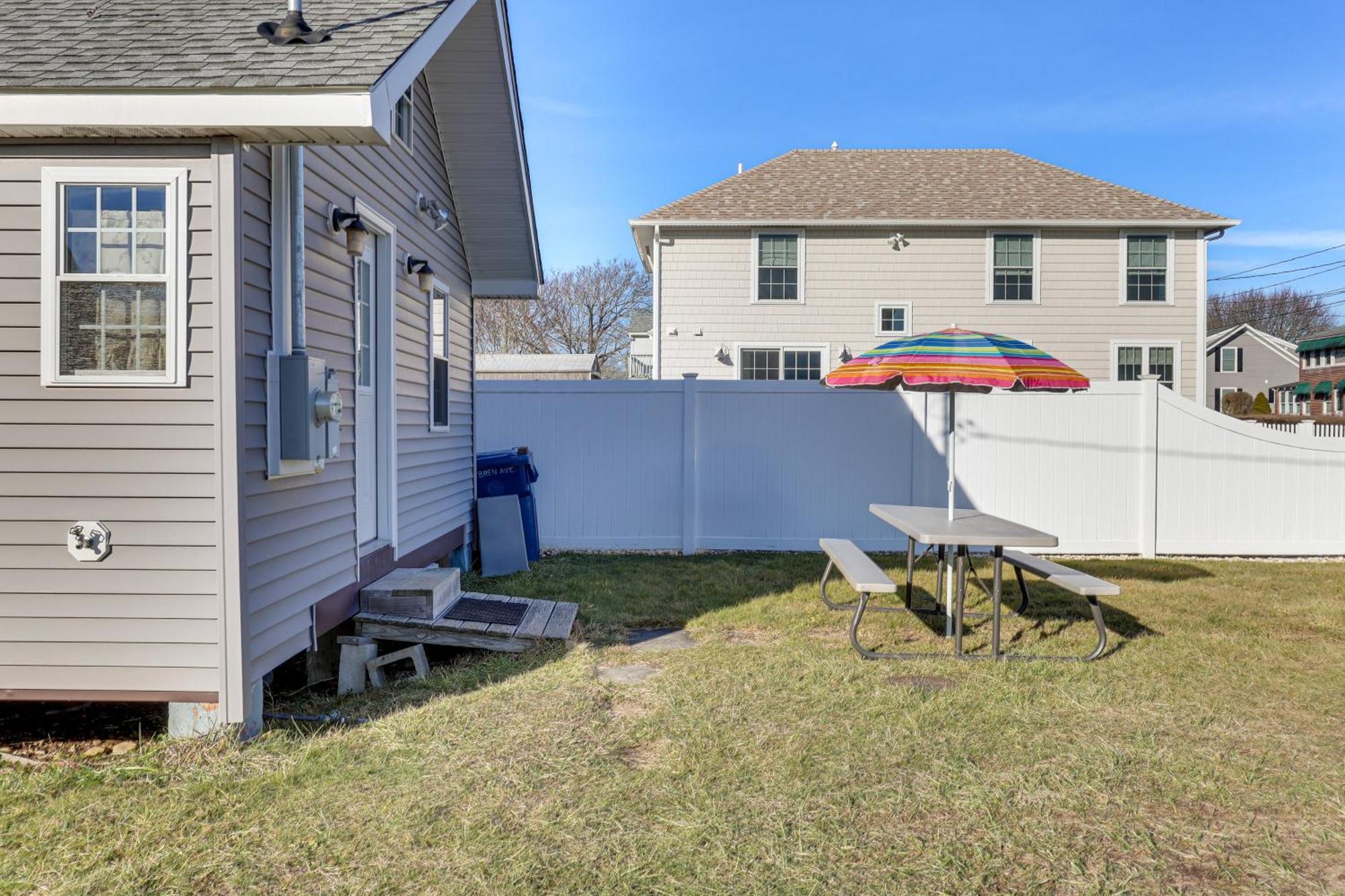 Charming Old Lyme Cottage, Steps To Private Beach! Exterior photo